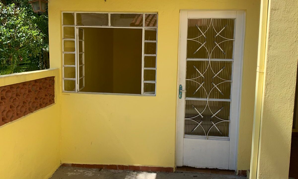 21 - QUARTO EXTERNO CASA 1